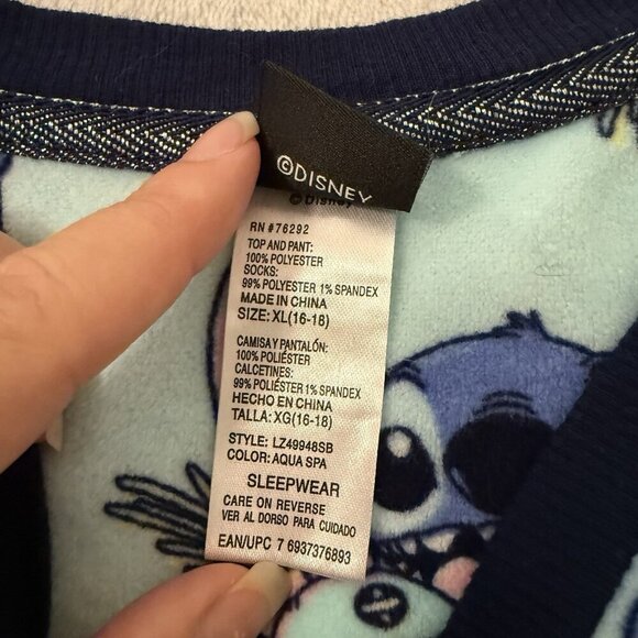 2 Piece Disney Lilo & Stitch Women’s Pajama Set XL 16-18 - Picture 7 of 15